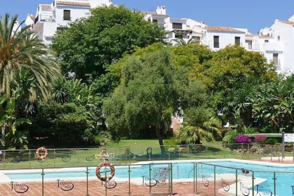 Caprichoso Apartamento En El Corazon De Puerto Banus Marbella Exterior photo